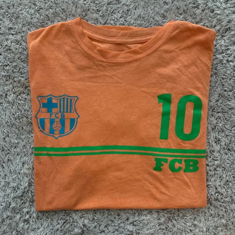 Lionel Messi FC Barcelona Jersey T-Shirt. Medium. Official Barca Product.